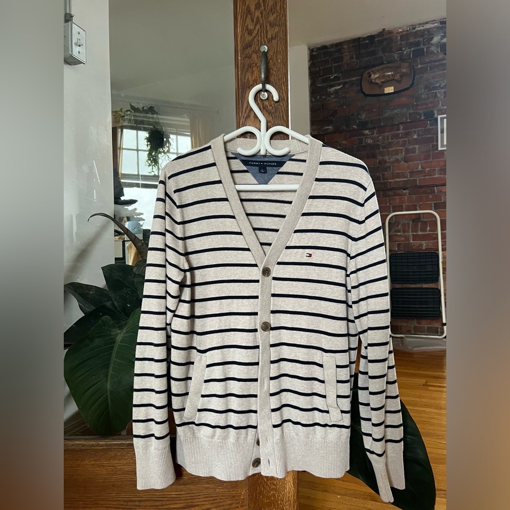 Striped Tommy Hilfiger cardigan ￼